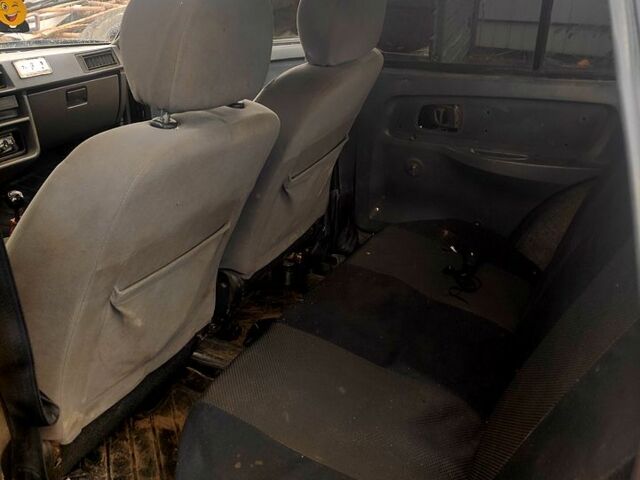 Синий ЗАЗ Славута, объемом двигателя 1.2 л и пробегом 180 тыс. км за 750 $, фото 6 на Automoto.ua