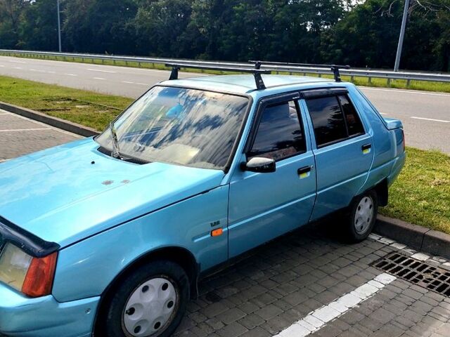 Синий ЗАЗ Славута, объемом двигателя 1.2 л и пробегом 165 тыс. км за 750 $, фото 1 на Automoto.ua