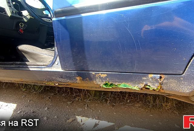 ЗАЗ Славута 2004 в Николаеве на Automoto.ua Синий ЗАЗ Славута, объемом двигателя 1.3 л и пробегом 150 тыс. км за 800 $, фото 10 на Automoto.ua