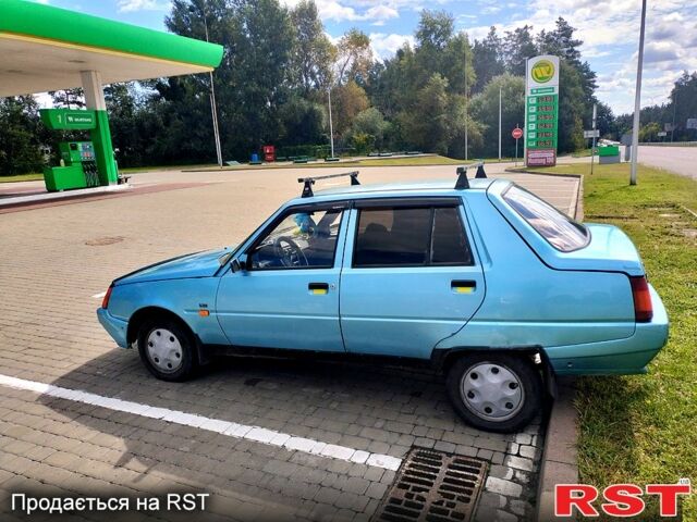 Синий ЗАЗ Славута, объемом двигателя 1.2 л и пробегом 165 тыс. км за 750 $, фото 2 на Automoto.ua