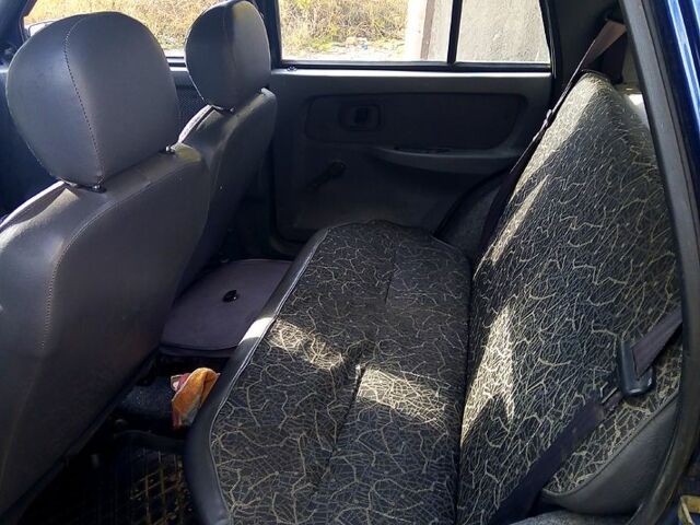 Синий ЗАЗ Славута, объемом двигателя 1.2 л и пробегом 200 тыс. км за 1000 $, фото 5 на Automoto.ua