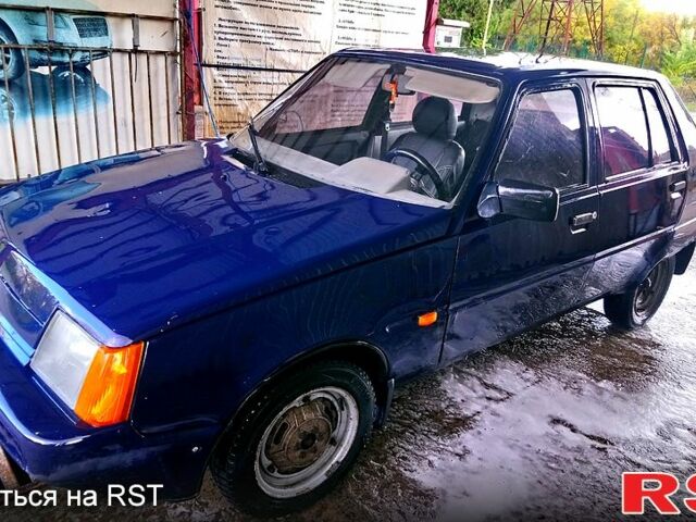 Синий ЗАЗ Славута, объемом двигателя 1.2 л и пробегом 200 тыс. км за 600 $, фото 1 на Automoto.ua