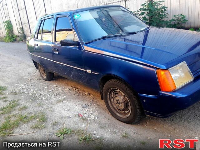 Синий ЗАЗ Славута, объемом двигателя 1.2 л и пробегом 69 тыс. км за 700 $, фото 1 на Automoto.ua
