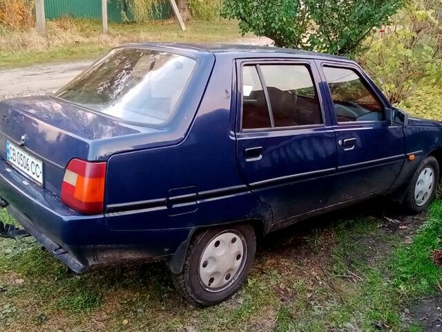 Синий ЗАЗ Славута, объемом двигателя 1.2 л и пробегом 190 тыс. км за 1200 $, фото 7 на Automoto.ua