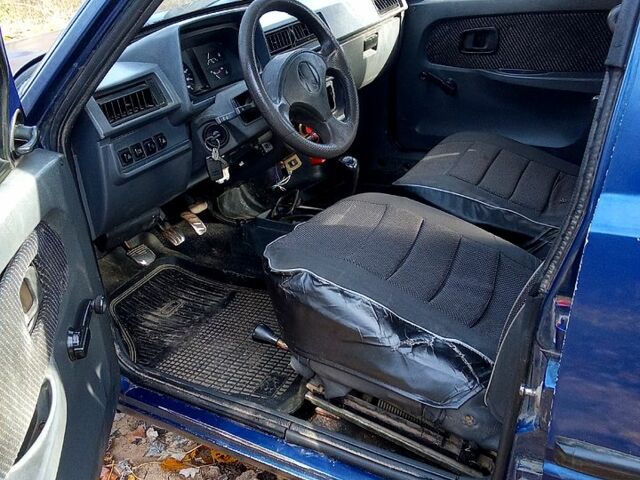 Синий ЗАЗ Славута, объемом двигателя 1.2 л и пробегом 187 тыс. км за 750 $, фото 8 на Automoto.ua