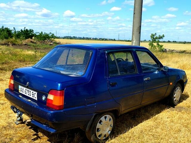 Синий ЗАЗ Славута, объемом двигателя 1.2 л и пробегом 140 тыс. км за 830 $, фото 3 на Automoto.ua