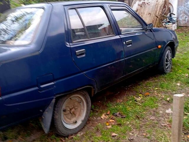 Синій ЗАЗ Славута, об'ємом двигуна 1.2 л та пробігом 85 тис. км за 799 $, фото 7 на Automoto.ua