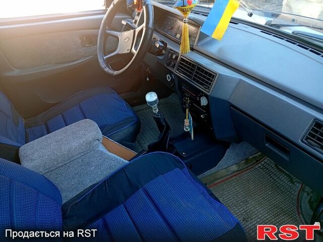 Синій ЗАЗ Славута, об'ємом двигуна 1.2 л та пробігом 147 тис. км за 1000 $, фото 4 на Automoto.ua