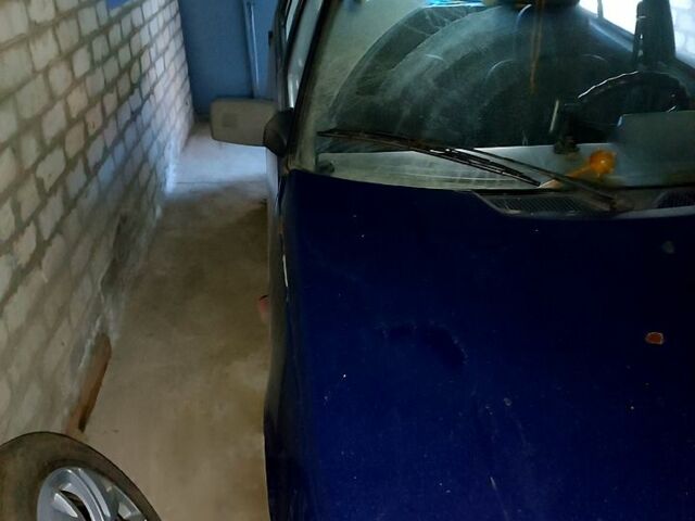 Синий ЗАЗ Славута, объемом двигателя 1.2 л и пробегом 250 тыс. км за 830 $, фото 1 на Automoto.ua