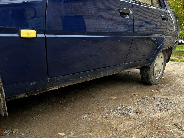 ЗАЗ Славута 2007 в Виннице на Automoto.ua Синий ЗАЗ Славута, объемом двигателя 1.3 л и пробегом 270 тыс. км за 1250 $, фото 2 на Automoto.ua