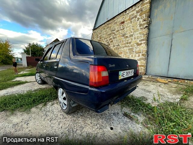 Синий ЗАЗ Славута, объемом двигателя 1.2 л и пробегом 154 тыс. км за 700 $, фото 4 на Automoto.ua