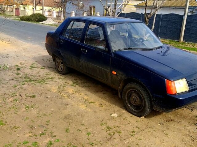 ЗАЗ Славута 2007 в Николаеве на Automoto.ua Синий ЗАЗ Славута, объемом двигателя 1.2 л и пробегом 54 тыс. км за 950 $, фото 2 на Automoto.ua
