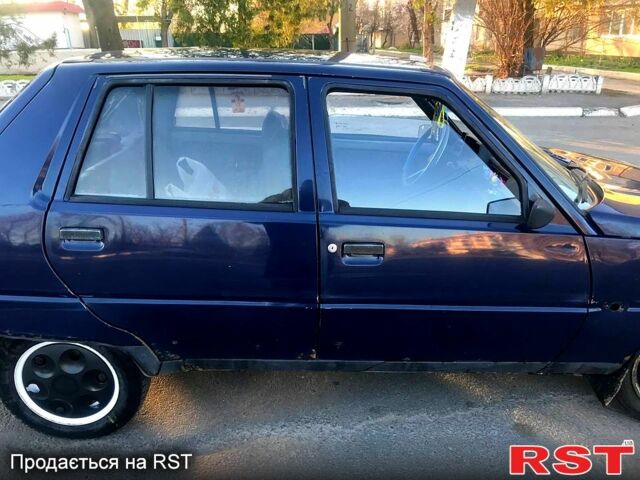 Синий ЗАЗ Славута, объемом двигателя 1.2 л и пробегом 160 тыс. км за 800 $, фото 8 на Automoto.ua