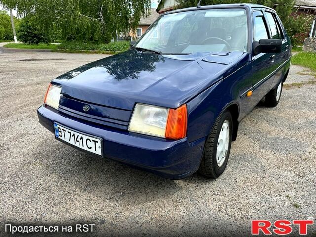 Синий ЗАЗ Славута, объемом двигателя 1.2 л и пробегом 132 тыс. км за 1350 $, фото 4 на Automoto.ua