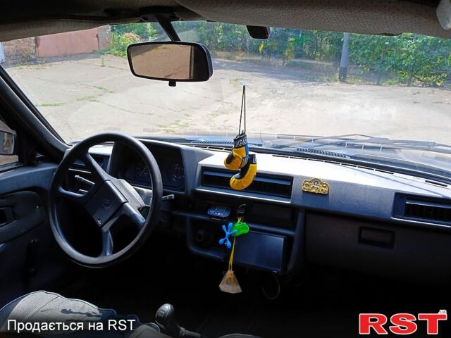 Синий ЗАЗ Славута, объемом двигателя 1.2 л и пробегом 200 тыс. км за 550 $, фото 5 на Automoto.ua