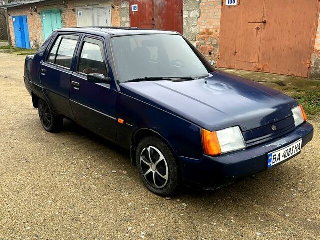 Синій ЗАЗ Славута, об'ємом двигуна 1.2 л та пробігом 150 тис. км за 760 $, фото 1 на Automoto.ua