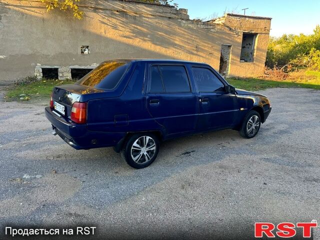Синий ЗАЗ Славута, объемом двигателя 1.2 л и пробегом 100 тыс. км за 1150 $, фото 12 на Automoto.ua