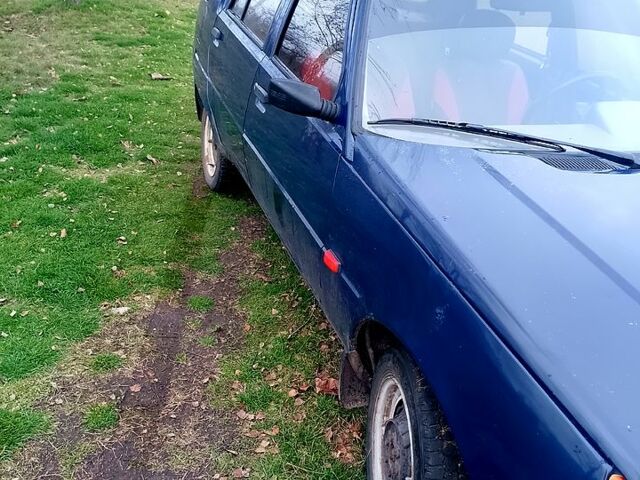 Синий ЗАЗ Славута, объемом двигателя 1.3 л и пробегом 70 тыс. км за 800 $, фото 2 на Automoto.ua