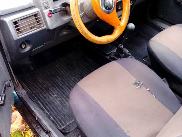 Зелений ЗАЗ Славута, об'ємом двигуна 1.1 л та пробігом 187 тис. км за 900 $, фото 5 на Automoto.ua