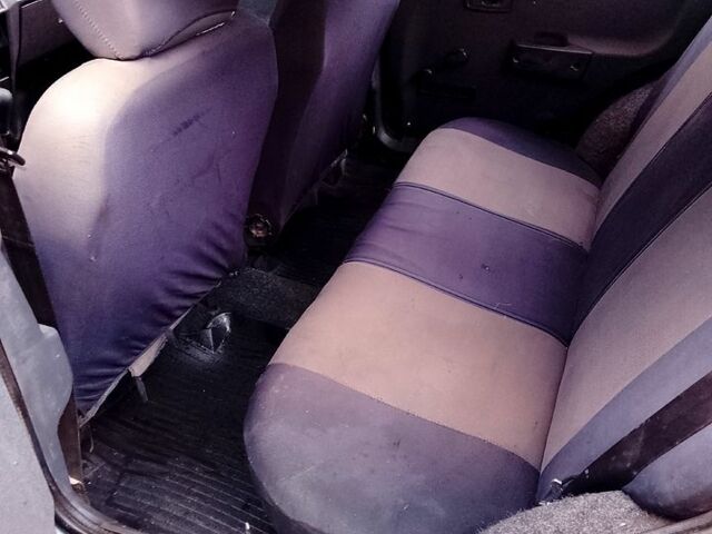 Зелений ЗАЗ Славута, об'ємом двигуна 1.1 л та пробігом 187 тис. км за 900 $, фото 6 на Automoto.ua