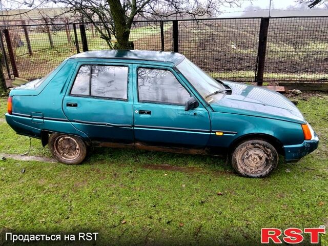 Зеленый ЗАЗ Славута, объемом двигателя 1.2 л и пробегом 85 тыс. км за 400 $, фото 2 на Automoto.ua