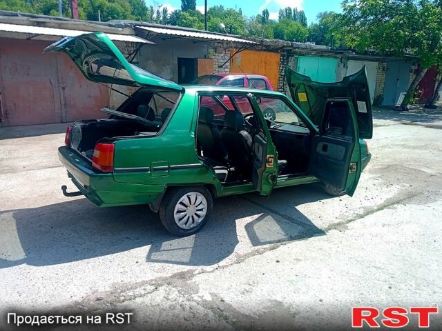 Зеленый ЗАЗ Славута, объемом двигателя 1.2 л и пробегом 95 тыс. км за 1550 $, фото 3 на Automoto.ua