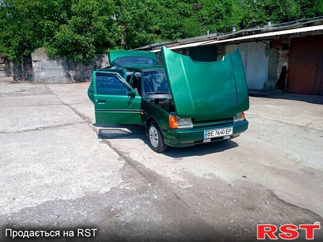 Зеленый ЗАЗ Славута, объемом двигателя 1.2 л и пробегом 95 тыс. км за 1550 $, фото 4 на Automoto.ua