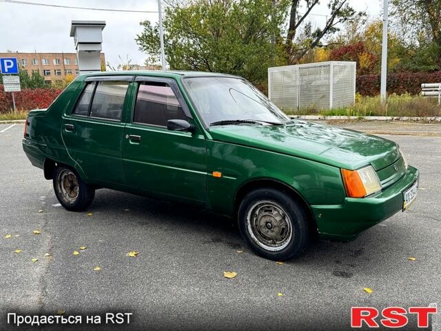 Зеленый ЗАЗ Славута, объемом двигателя 1.2 л и пробегом 119 тыс. км за 650 $, фото 2 на Automoto.ua