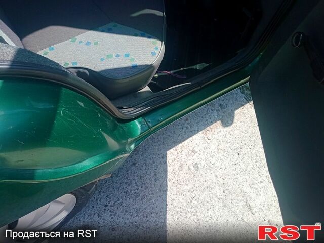 Зеленый ЗАЗ Славута, объемом двигателя 1.2 л и пробегом 95 тыс. км за 1550 $, фото 6 на Automoto.ua