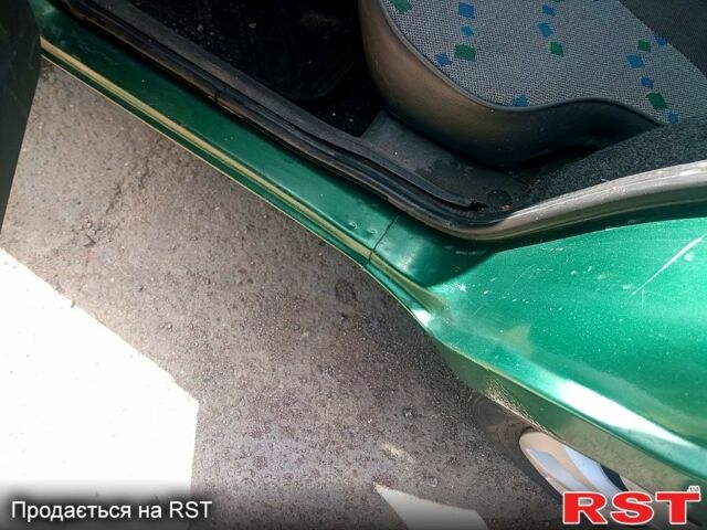 Зеленый ЗАЗ Славута, объемом двигателя 1.2 л и пробегом 95 тыс. км за 1550 $, фото 5 на Automoto.ua