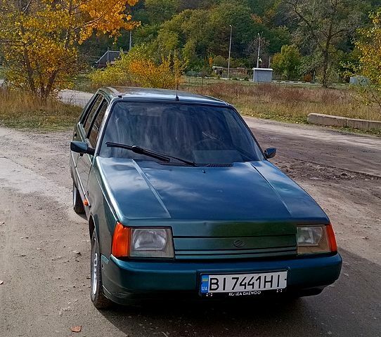 ЗАЗ Славута 2004 в Каневе на Automoto.ua Зеленый ЗАЗ Славута, объемом двигателя 1.2 л и пробегом 126 тыс. км за 643 $, фото 4 на Automoto.ua
