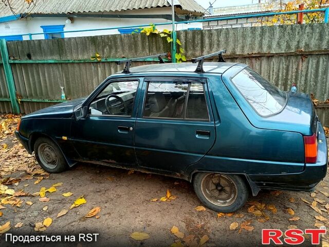 Зеленый ЗАЗ Славута, объемом двигателя 1.2 л и пробегом 112 тыс. км за 700 $, фото 2 на Automoto.ua