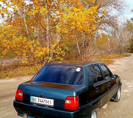 ЗАЗ Славута 2004 в Каневе на Automoto.ua Зеленый ЗАЗ Славута, объемом двигателя 1.2 л и пробегом 126 тыс. км за 643 $, фото 2 на Automoto.ua