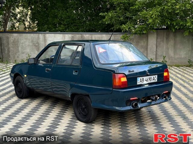 Зеленый ЗАЗ Славута, объемом двигателя 1.2 л и пробегом 243 тыс. км за 450 $, фото 5 на Automoto.ua