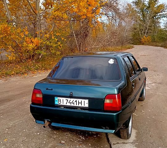 ЗАЗ Славута 2004 в Каневе на Automoto.ua Зеленый ЗАЗ Славута, объемом двигателя 1.2 л и пробегом 126 тыс. км за 643 $, фото 6 на Automoto.ua