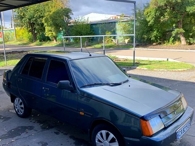 Зелений ЗАЗ Славута, об'ємом двигуна 1.2 л та пробігом 0 тис. км за 710 $, фото 3 на Automoto.ua