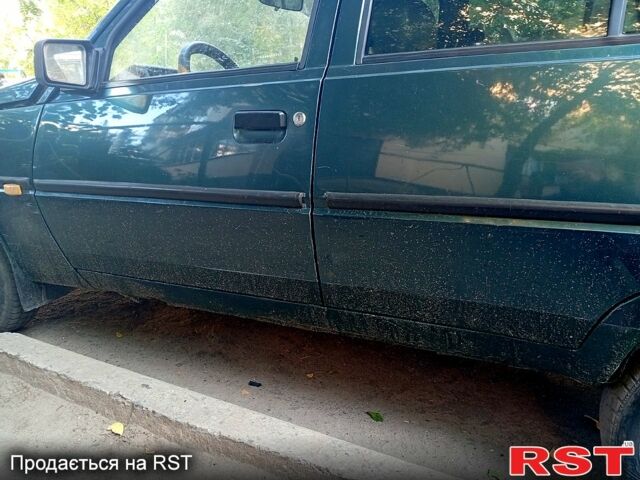 ЗАЗ Славута 2005 в Днепре (Днепропетровске) на Automoto.ua Зеленый ЗАЗ Славута, объемом двигателя 1.2 л и пробегом 236 тыс. км за 600 $, фото 2 на Automoto.ua