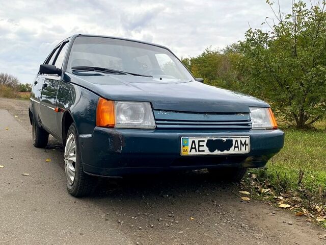 Зеленый ЗАЗ Славута, объемом двигателя 1.2 л и пробегом 100 тыс. км за 900 $, фото 2 на Automoto.ua