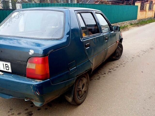 Зеленый ЗАЗ Славута, объемом двигателя 1.2 л и пробегом 100 тыс. км за 650 $, фото 2 на Automoto.ua