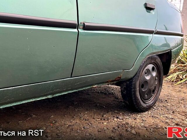 Зеленый ЗАЗ Славута, объемом двигателя 1.2 л и пробегом 142 тыс. км за 1550 $, фото 12 на Automoto.ua