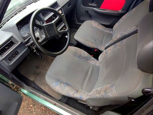 Зеленый ЗАЗ Славута, объемом двигателя 1.2 л и пробегом 144 тыс. км за 1200 $, фото 4 на Automoto.ua