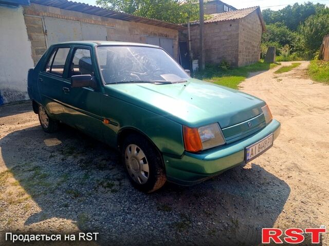 Зелений ЗАЗ Славута, об'ємом двигуна 1.2 л та пробігом 120 тис. км за 1300 $, фото 1 на Automoto.ua