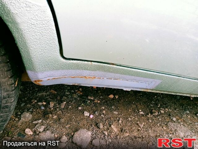 Зеленый ЗАЗ Славута, объемом двигателя 1.2 л и пробегом 70 тыс. км за 1250 $, фото 6 на Automoto.ua