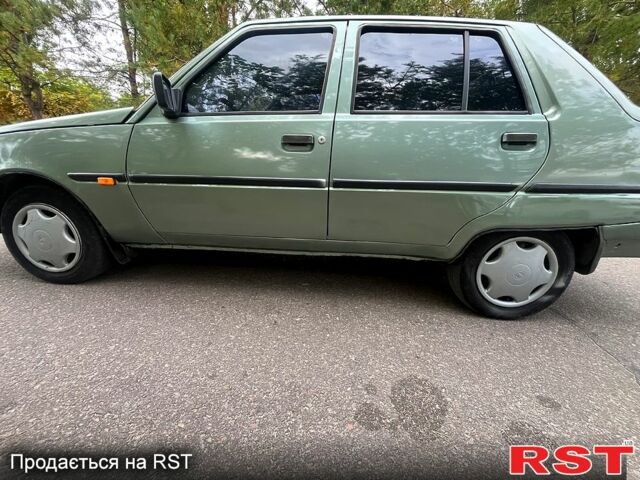 Зеленый ЗАЗ Славута, объемом двигателя 1.2 л и пробегом 146 тыс. км за 1750 $, фото 4 на Automoto.ua