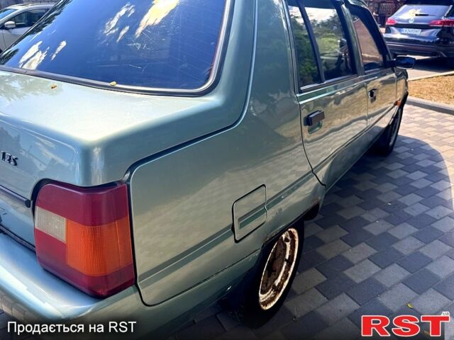 Зеленый ЗАЗ Славута, объемом двигателя 1.2 л и пробегом 202 тыс. км за 950 $, фото 5 на Automoto.ua