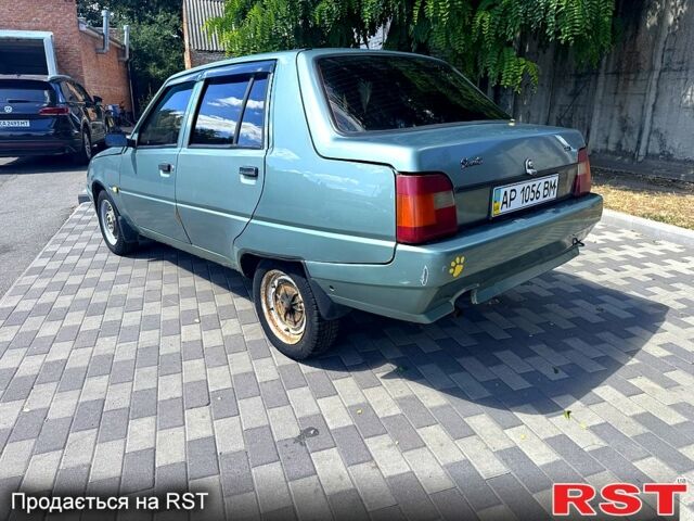 Зеленый ЗАЗ Славута, объемом двигателя 1.2 л и пробегом 202 тыс. км за 950 $, фото 4 на Automoto.ua