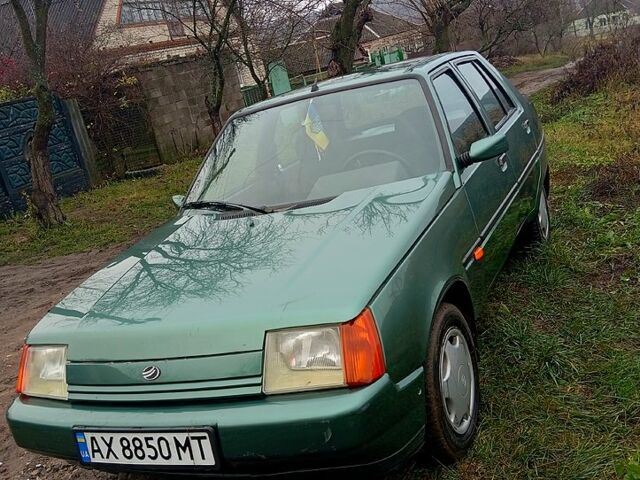 Зеленый ЗАЗ Славута, объемом двигателя 1.2 л и пробегом 55 тыс. км за 1000 $, фото 1 на Automoto.ua