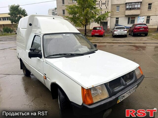 Белый ЗАЗ Таврия-Пикап, объемом двигателя 1.2 л и пробегом 0 тыс. км за 650 $, фото 2 на Automoto.ua
