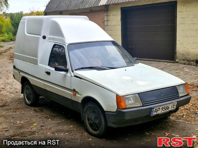 ЗАЗ Таврія-Пікап 2003 у Запоріжжя на Automoto.ua Білий ЗАЗ Таврія-Пікап, об'ємом двигуна 1.2 л та пробігом 250 тис. км за 730 $, фото 1 на Automoto.ua