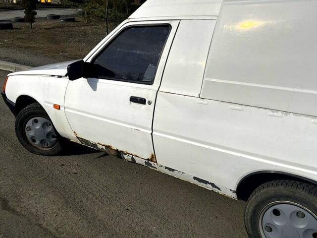 Белый ЗАЗ Таврия-Пикап, объемом двигателя 1.2 л и пробегом 100 тыс. км за 500 $, фото 2 на Automoto.ua